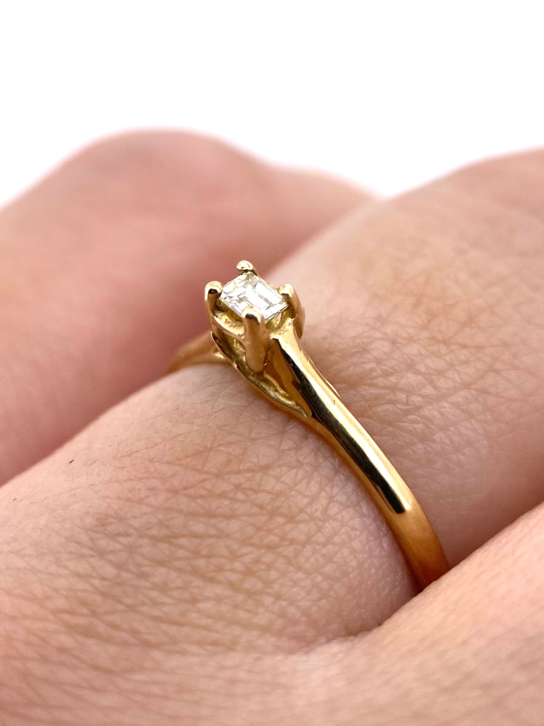 Oro Blanco 14k Esmeralda 0.09ct de Diamante Natural                                                  Anillo Compromiso OF1989