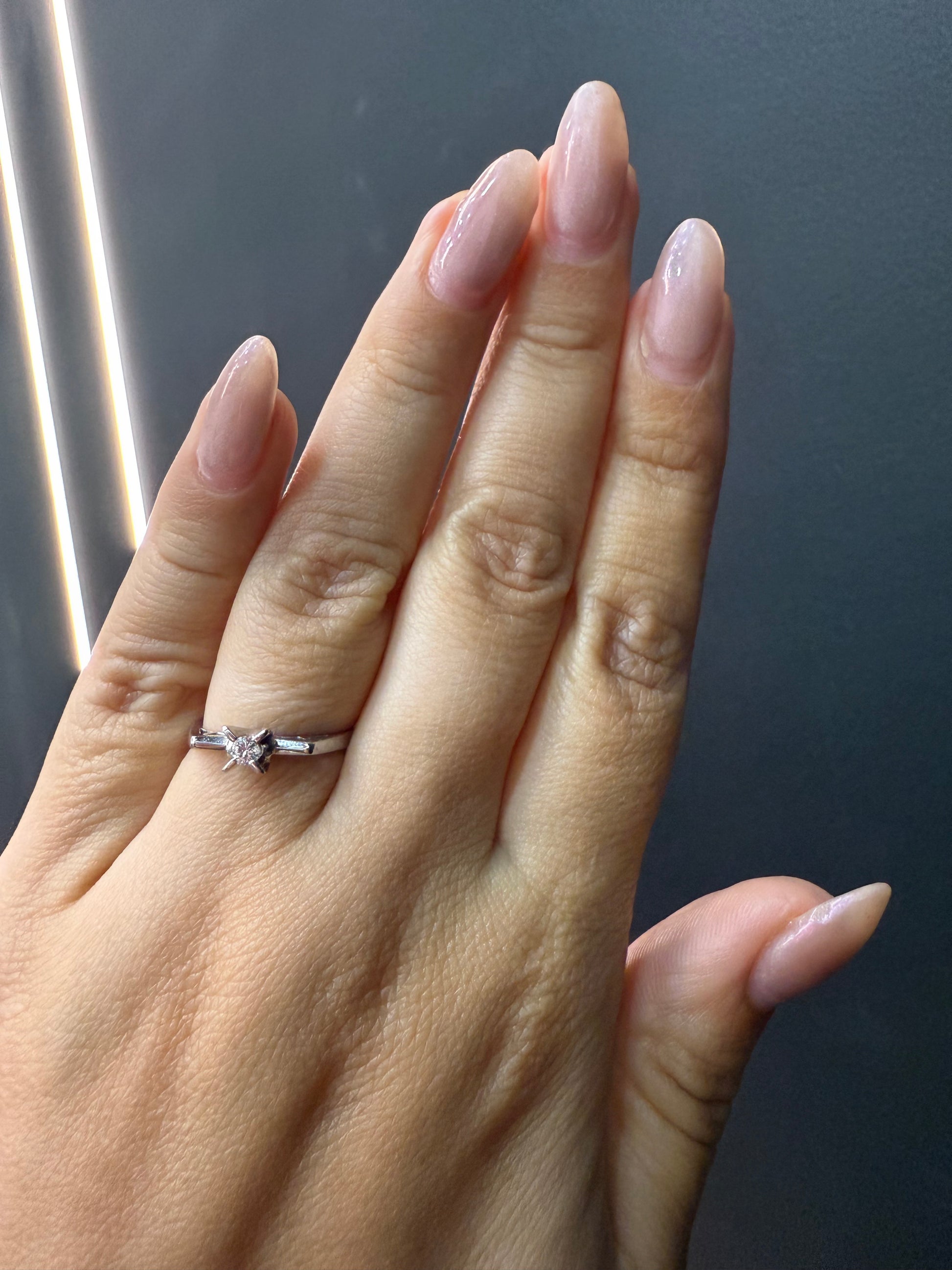 Oro Blanco 14k Princess 0.10ct de Diamantes Naturales                            Anillo Compromiso OF1550