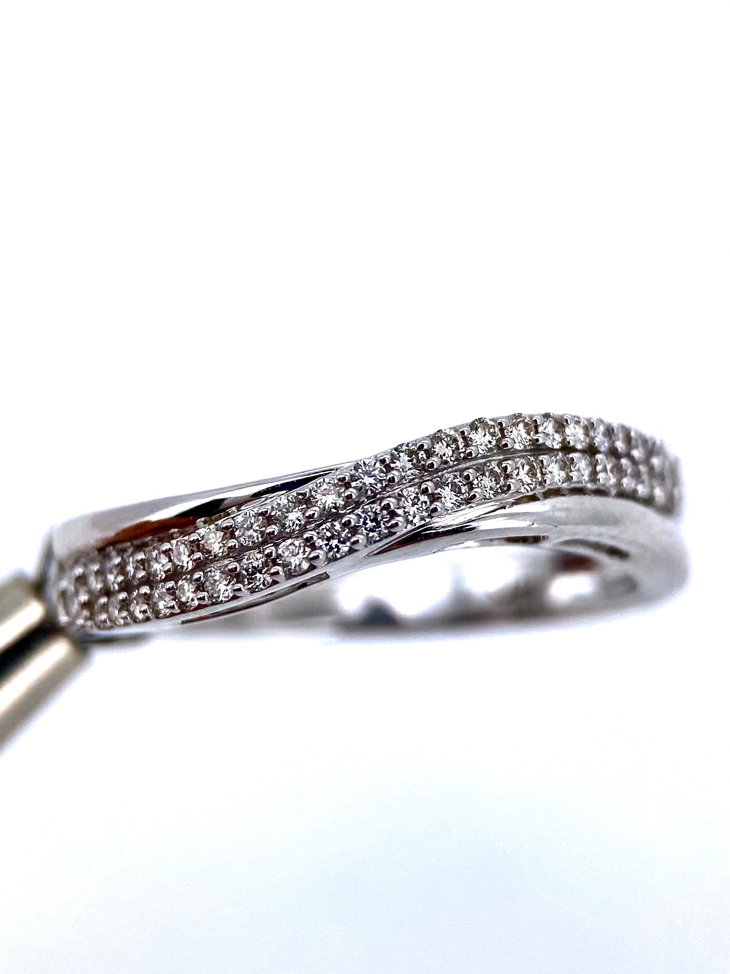 Churumbela 0.30ct Oro 14k Blanco.            OF2359