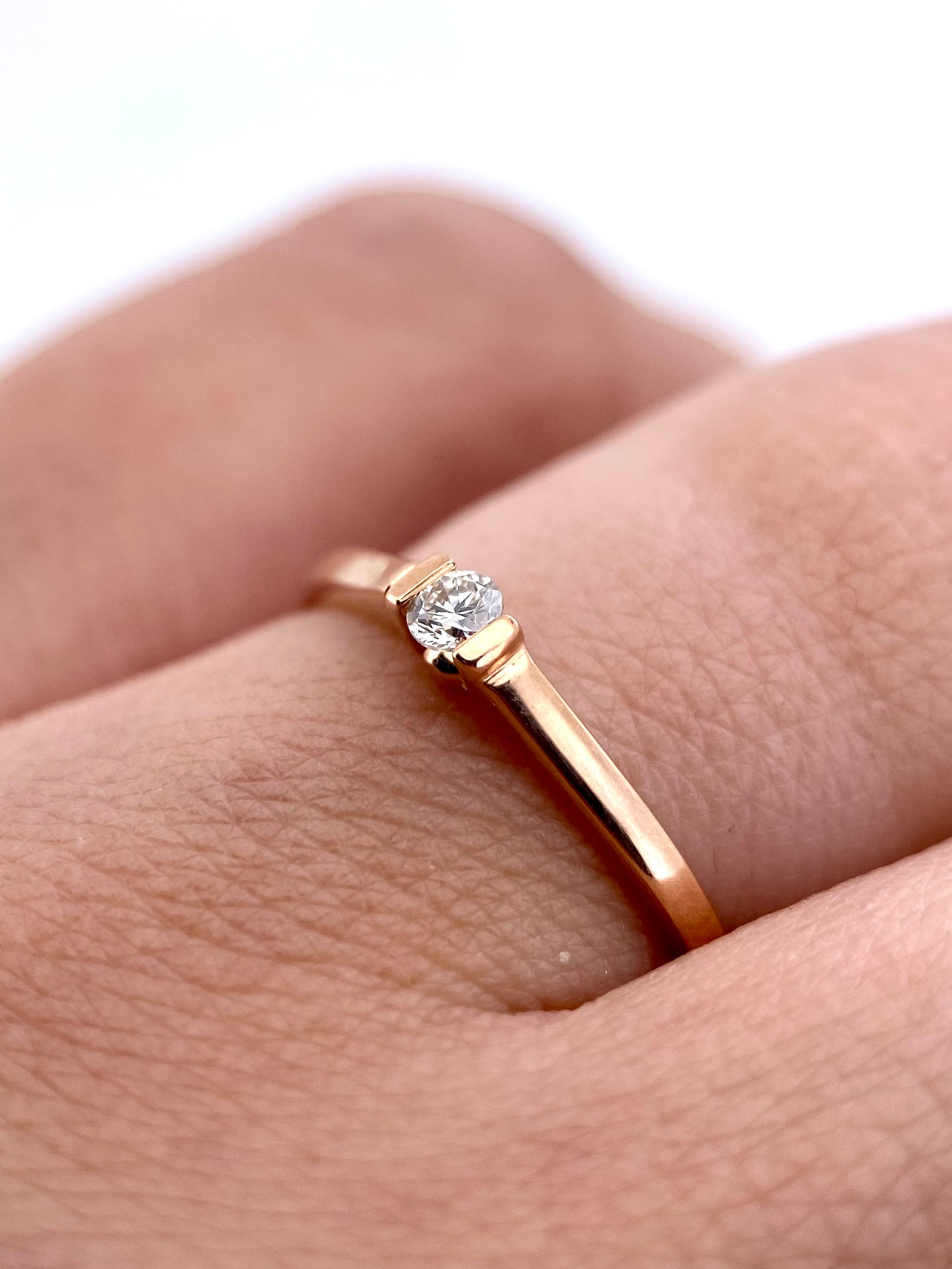 Oro Rosa 14k Redondo 0.08ct de Diamante Natural                              Anillo Compromiso OF2330