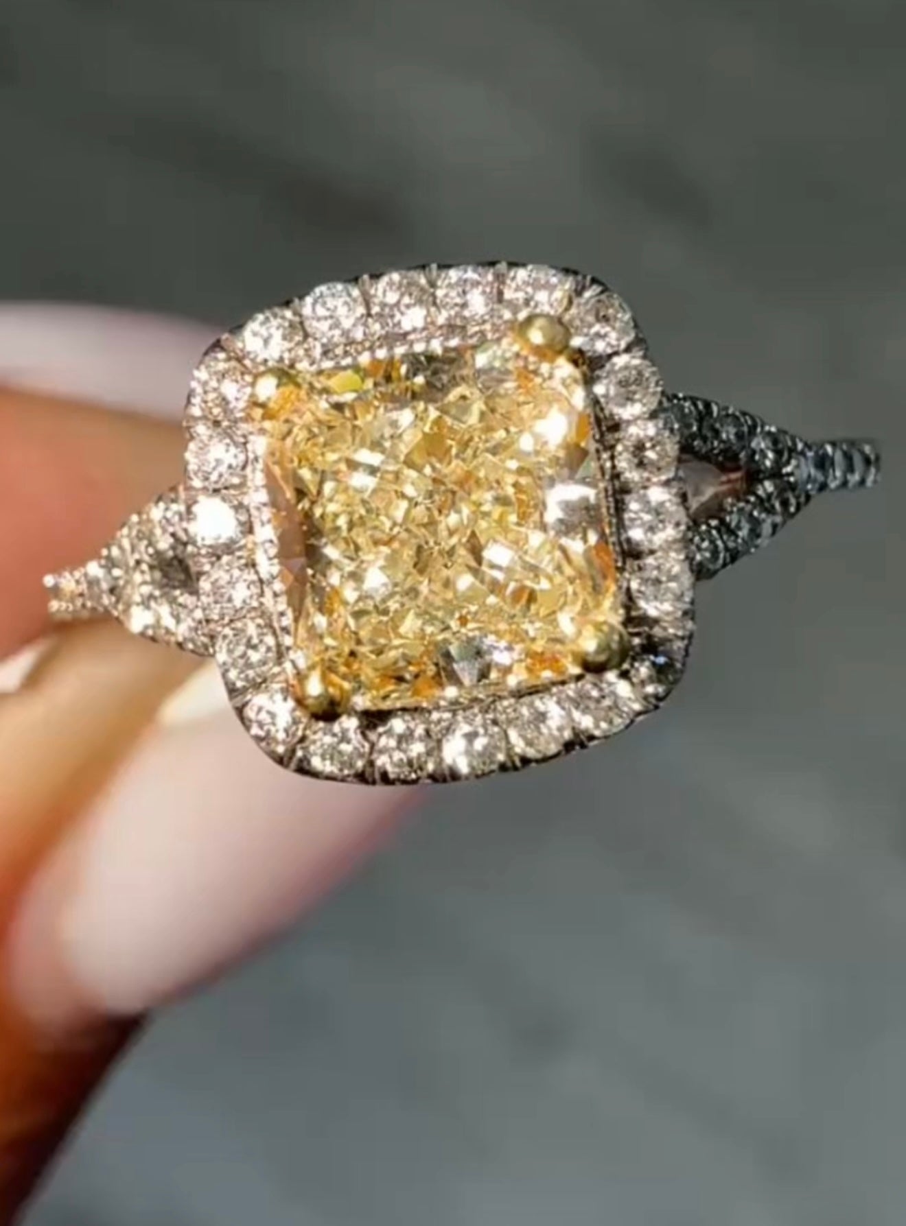ZCushion 1.05ct Diamante EGL OF2206
