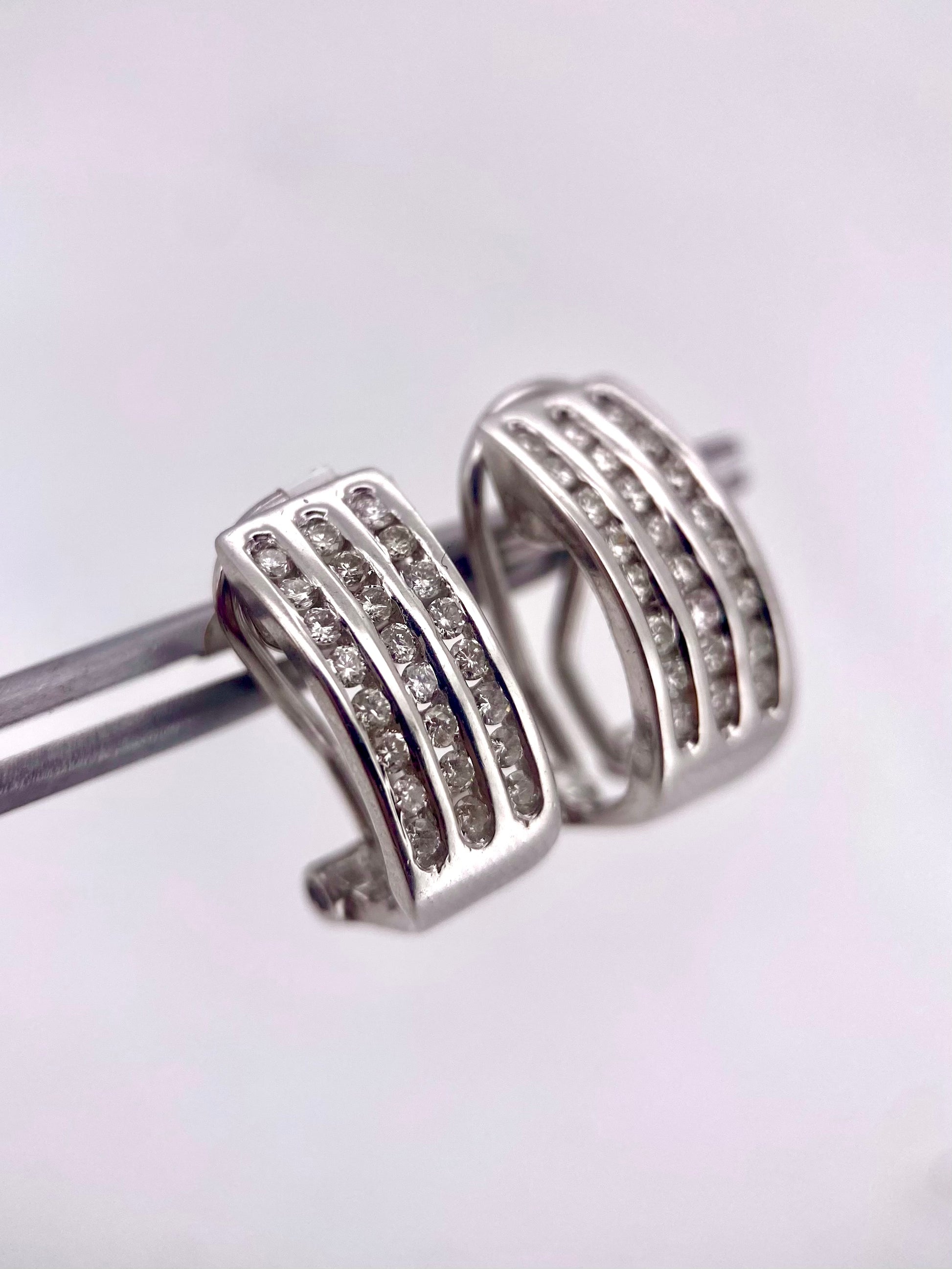 Broquel 0.48ct Oro 14k Blanco BR34