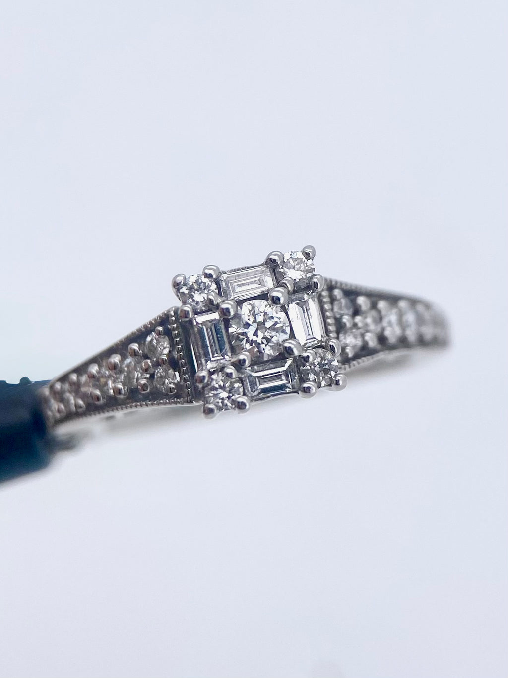 Oro Blanco 14k Princess 0.46ct de Diamante Natural.                                                  Anillo Compromiso OF1619