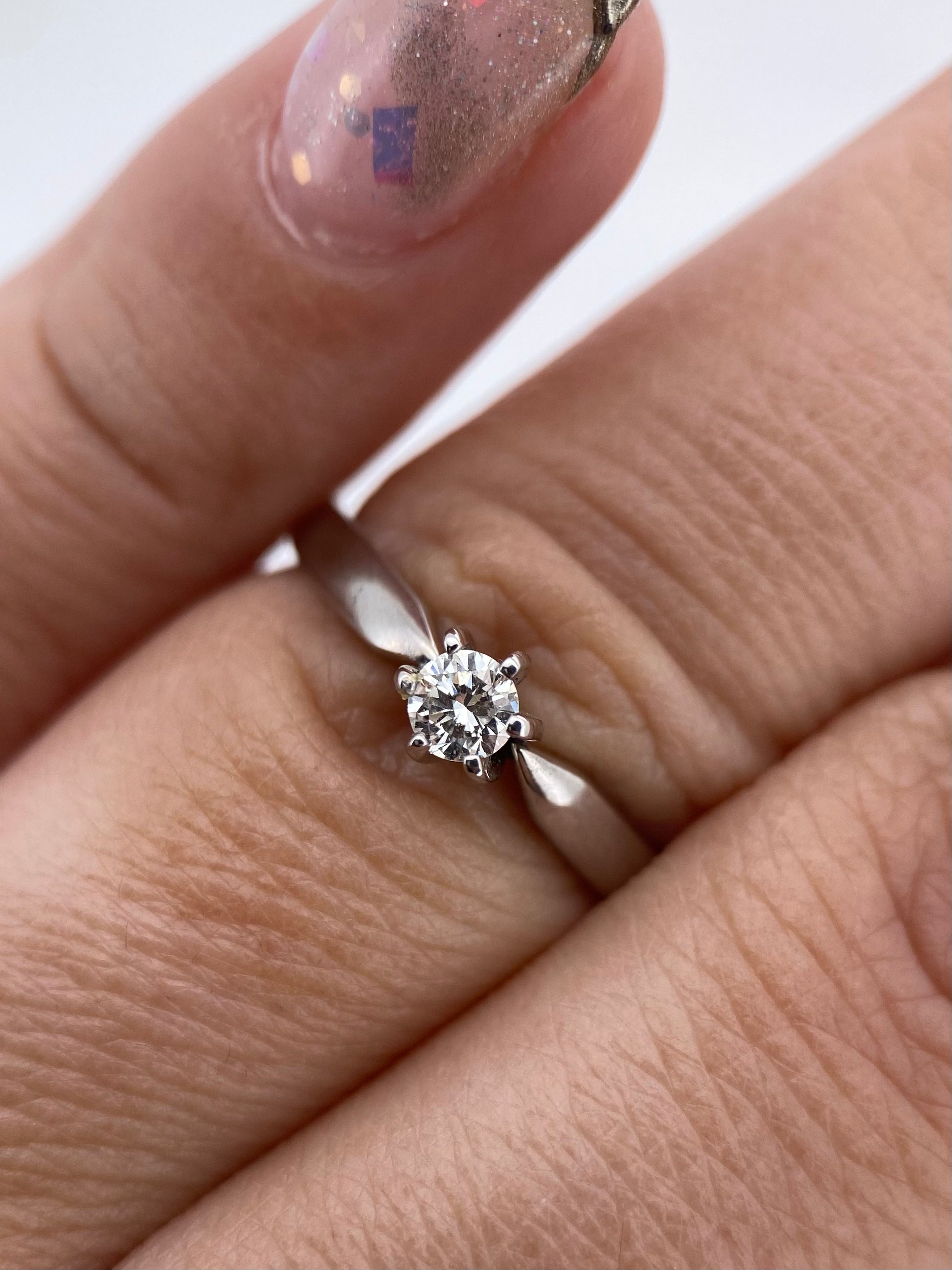 Oro Blanco 14k Redondo 0.16ct de Diamante Natural                                                  Anillo Compromiso OF2044