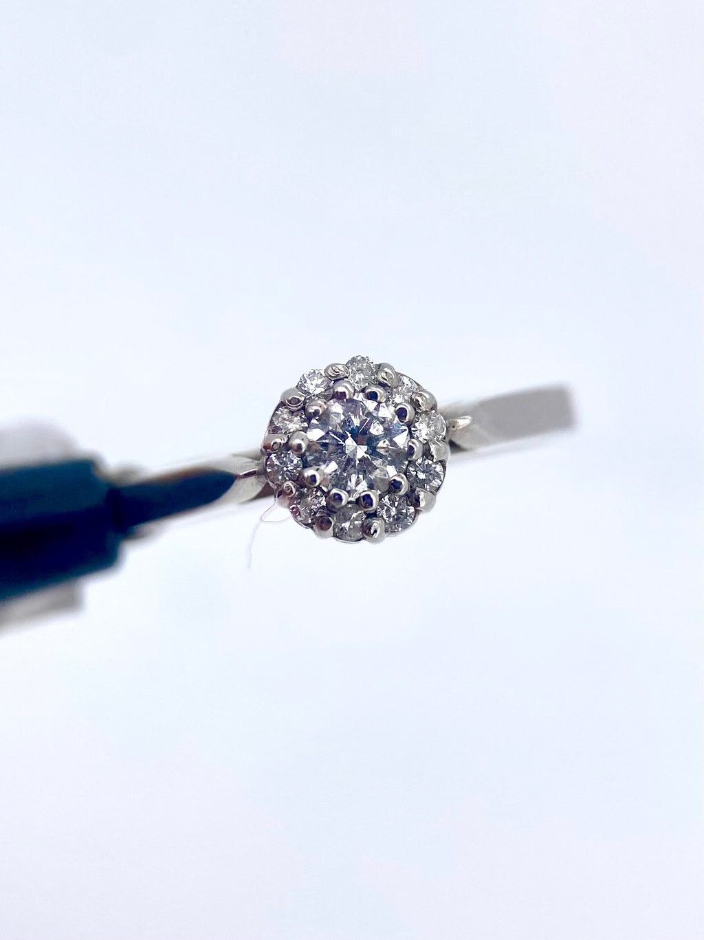 Oro Blanco 14k Redondo 0.17ct + 0.12ct de Diamante Natural                                                  Anillo Compromiso OF1682