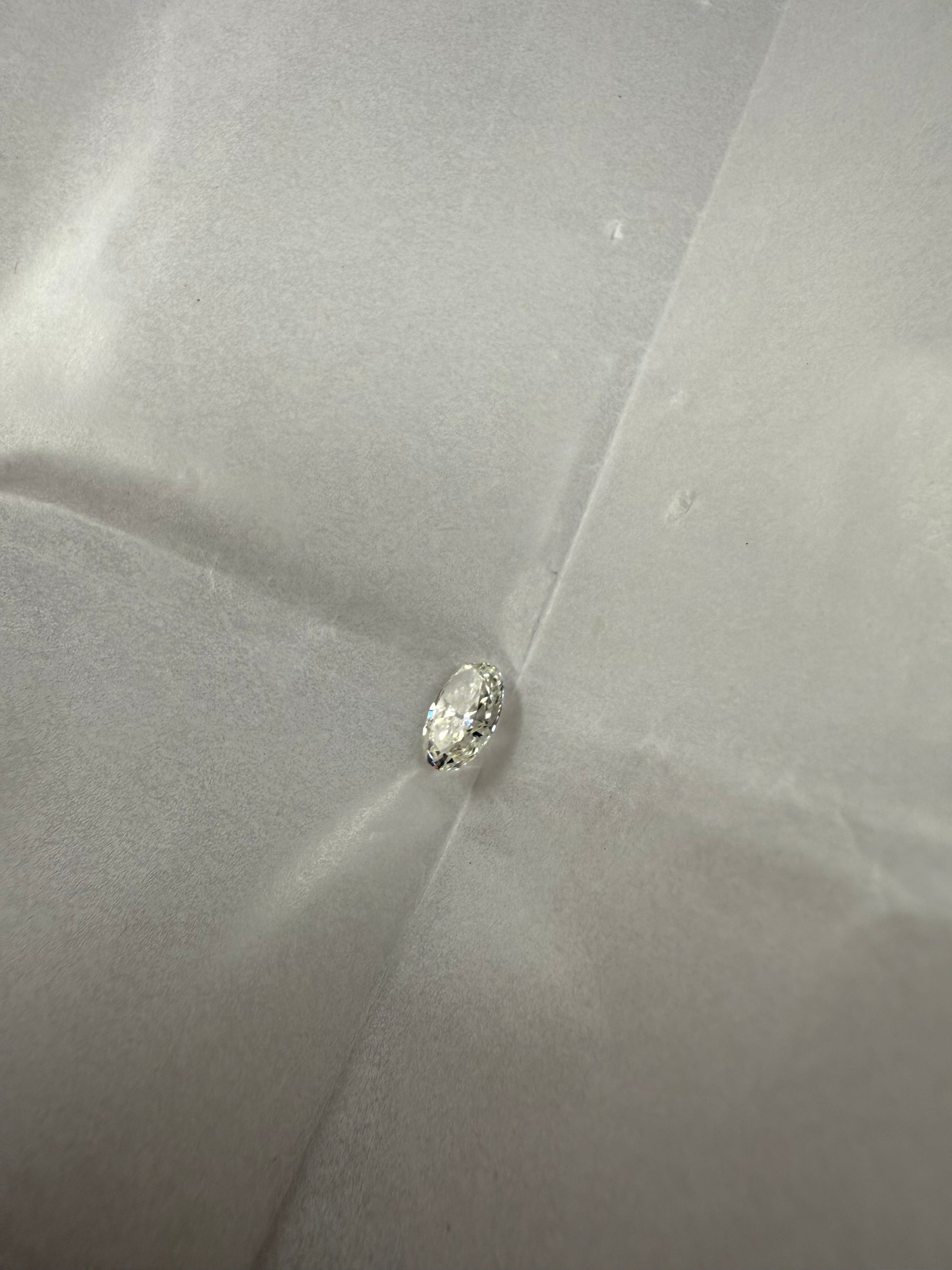 Oval 0.71ct Diamante GIA