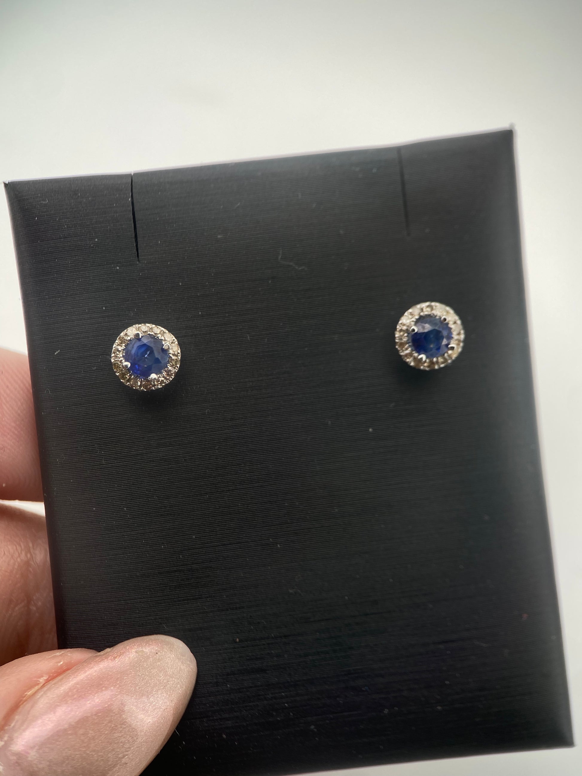 Broquel 0.15z+0.10c\u Oro 14k Blanco