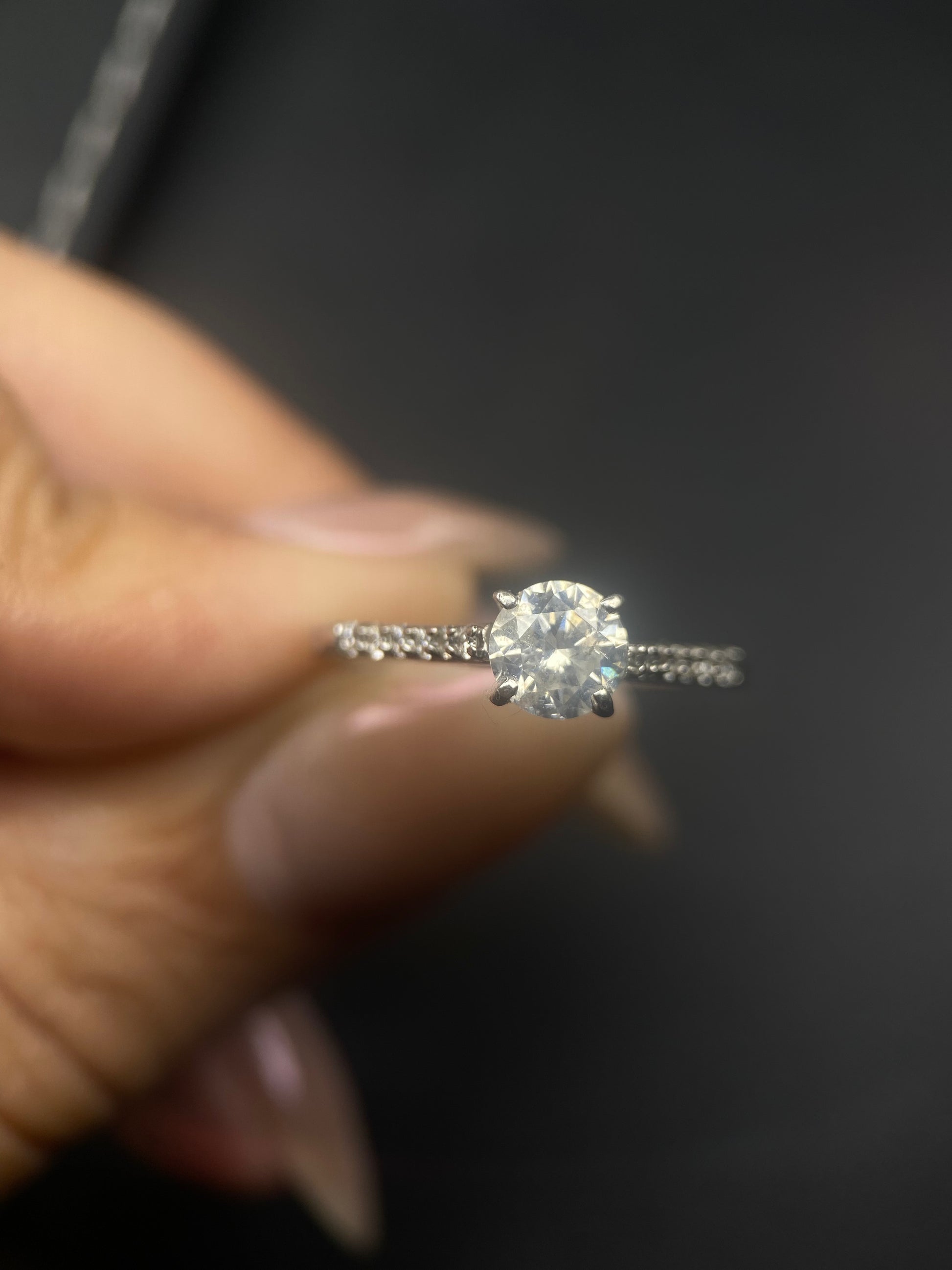 Redondo 0.72ct Diamante GIA OF1498