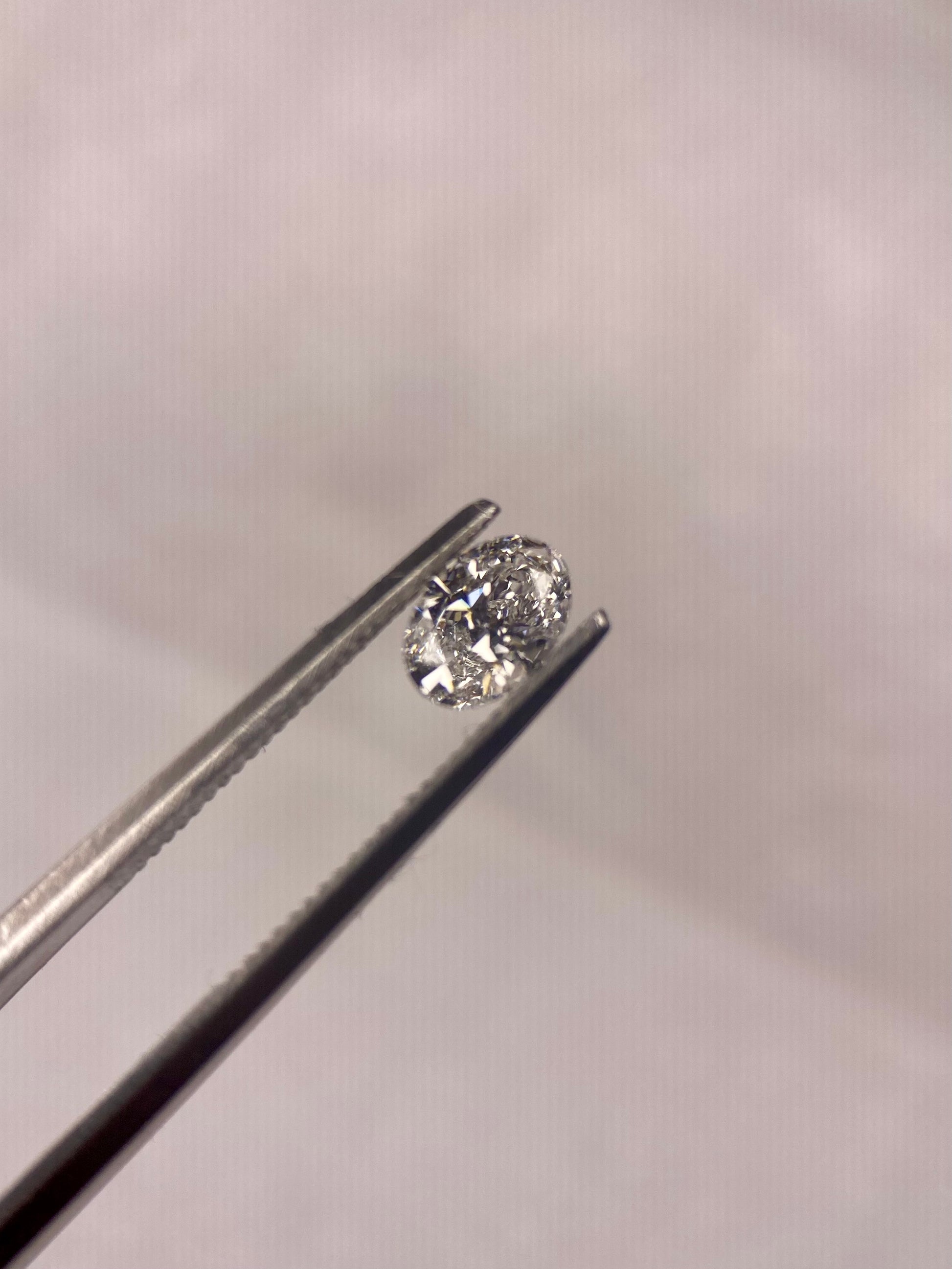 Oval 0.56ct Diamante GIA