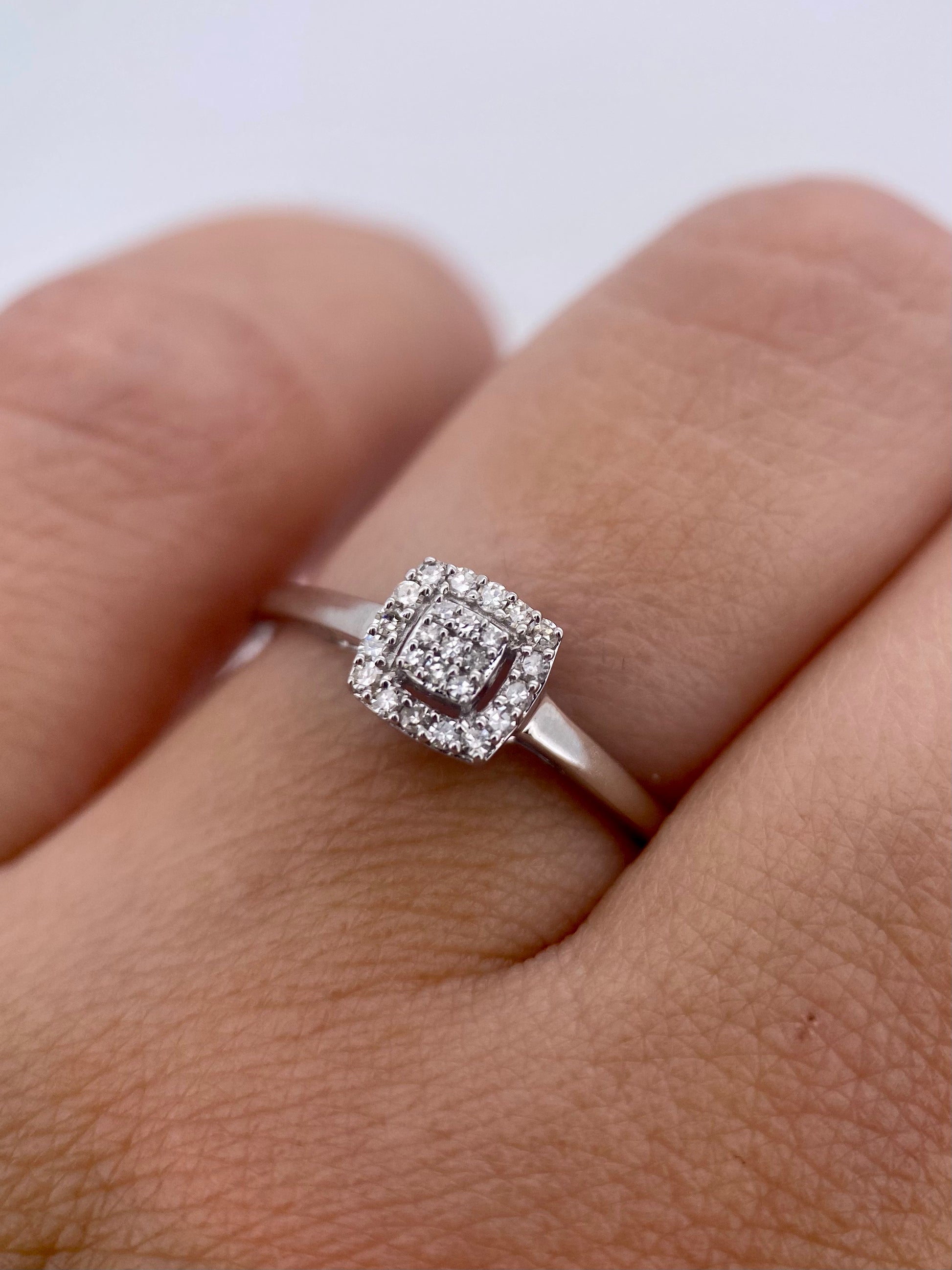 Oro Blanco 14k Princess 0.15ct de Diamantes Naturales                            Anillo Compromiso OF2200