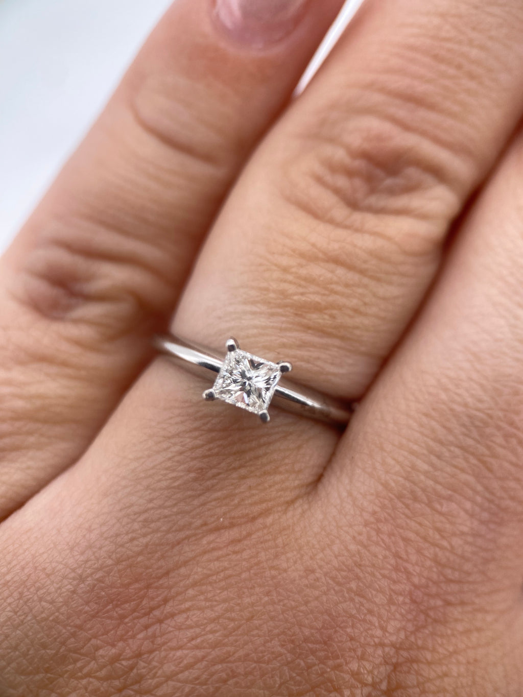 Oro Blanco 14k Princess 0.40ct de Diamantes Naturales                            Anillo Compromiso OF2240