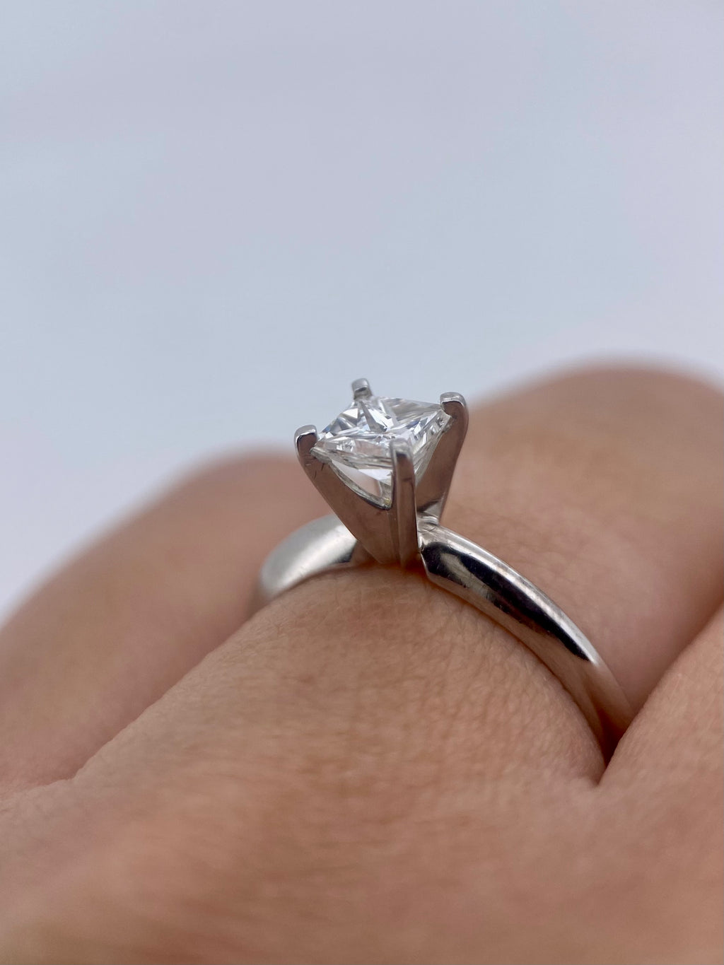 Oro Blanco 14k Princess 0.40ct de Diamantes Naturales                            Anillo Compromiso OF2240