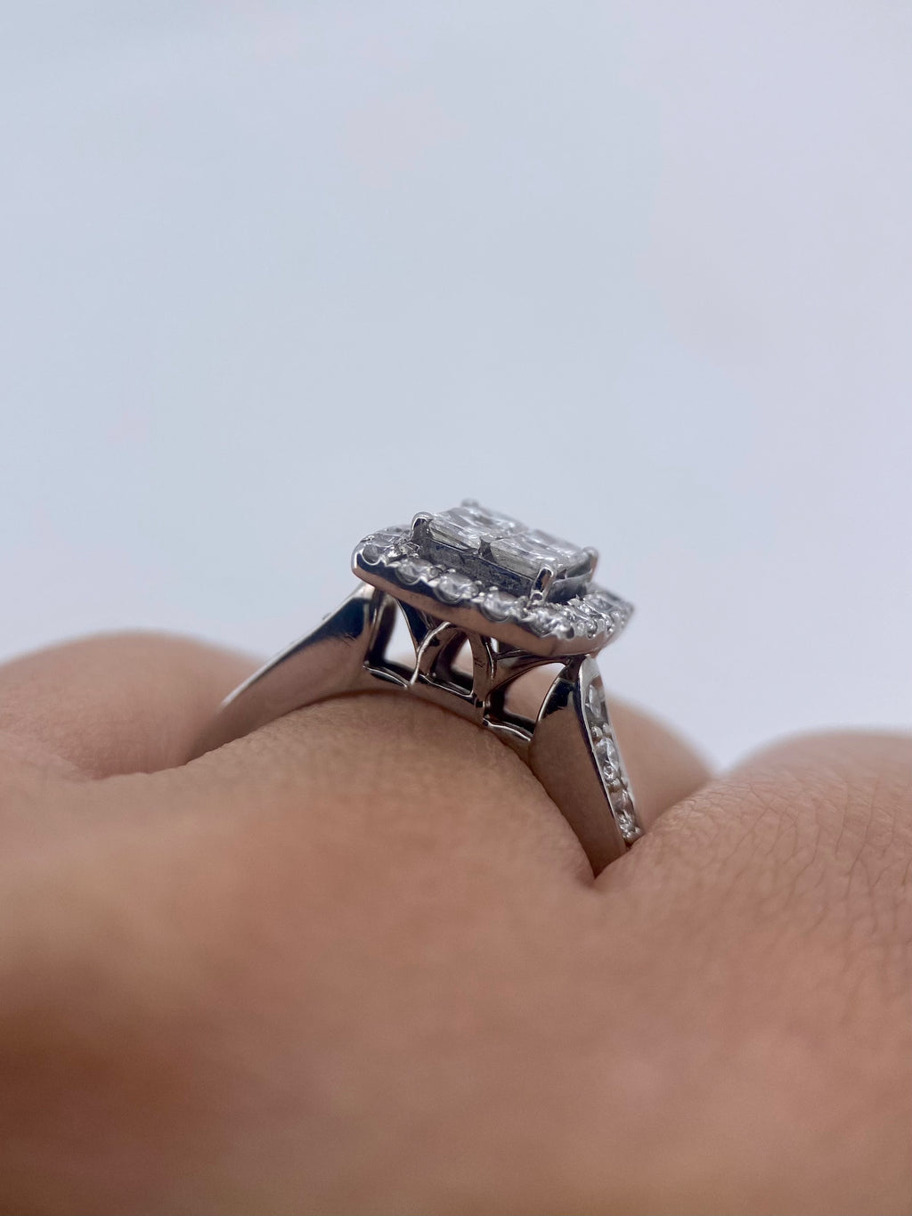 Oro Blanco 14k Princess 0.75ct de Diamante Natural.                                                  Anillo Compromiso OF2000