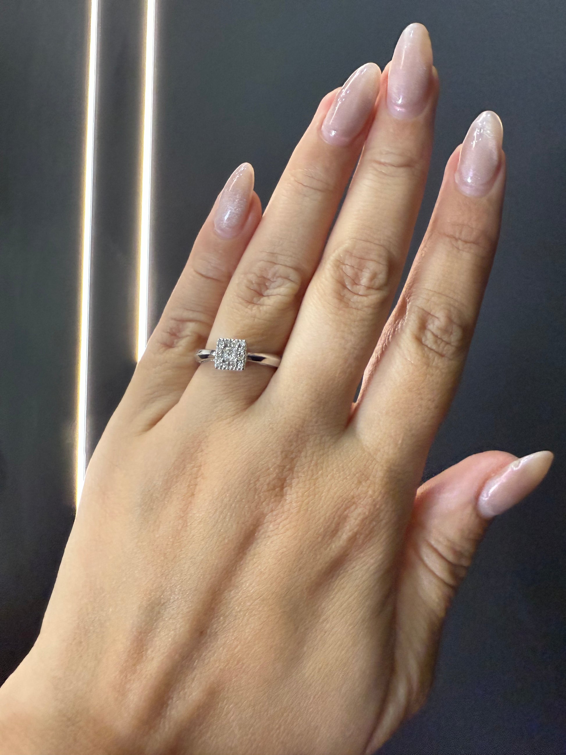 Oro Blanco 14k Princess 0.26ct de Diamante Natural.                                                  Anillo Compromiso OF2100