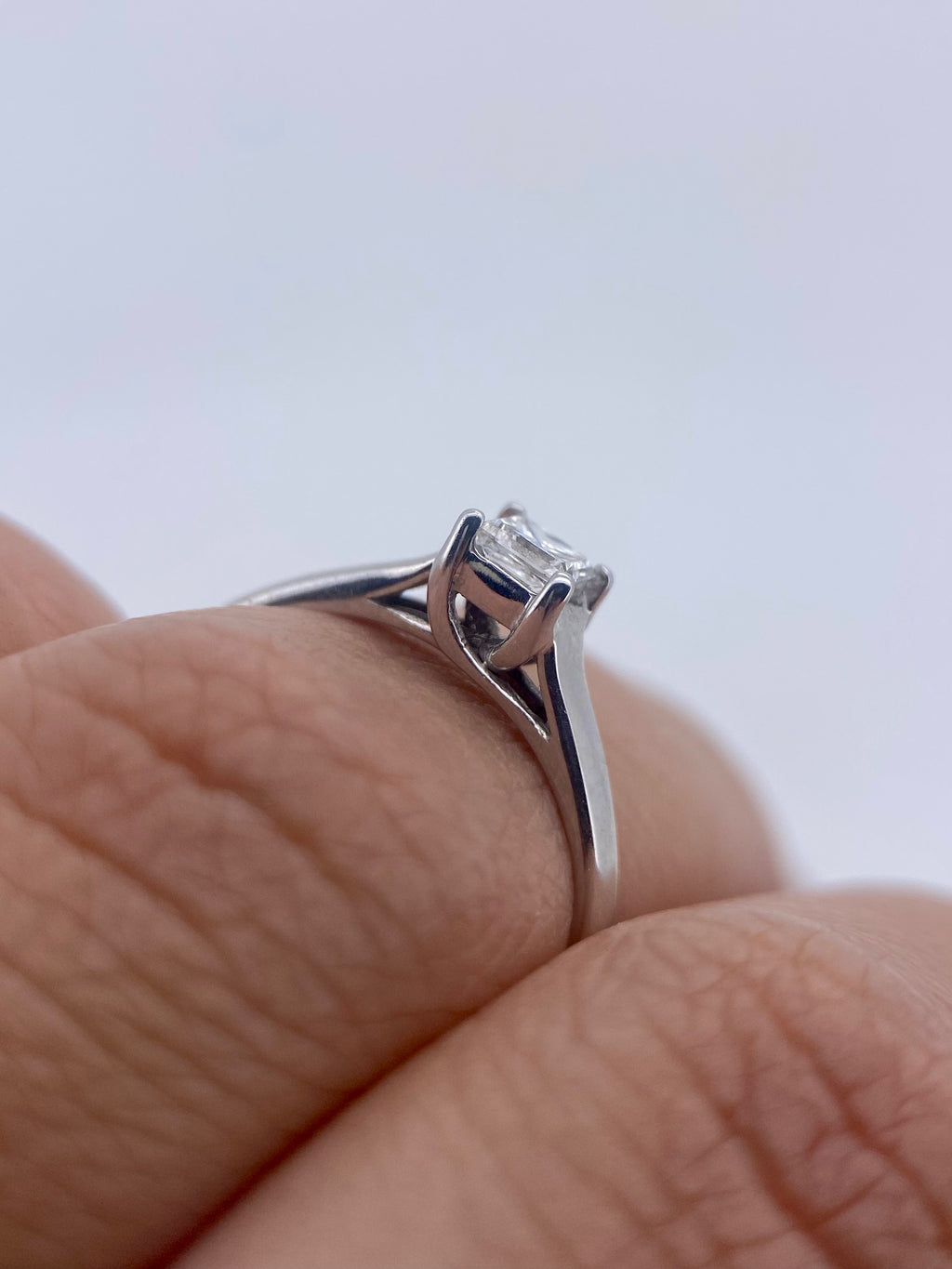 Oro Blanco 14k Princess 0.24ct de Diamantes Naturales                            Anillo Compromiso OF1887