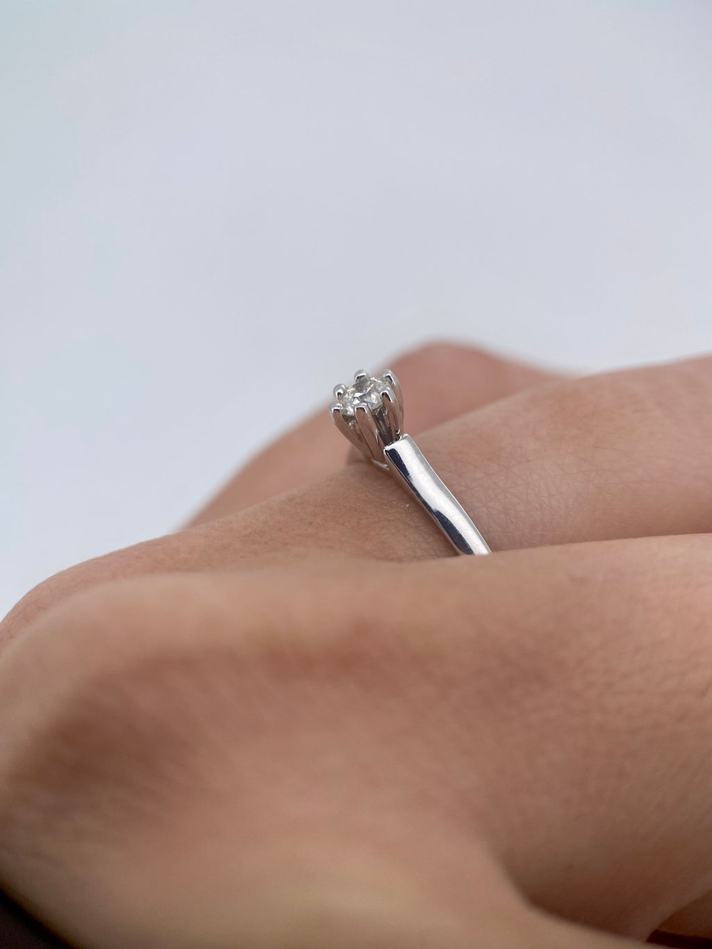 Oro Blanco 14k Redondo 0.19ct de Diamantes Naturales                            Anillo Compromiso OF1436