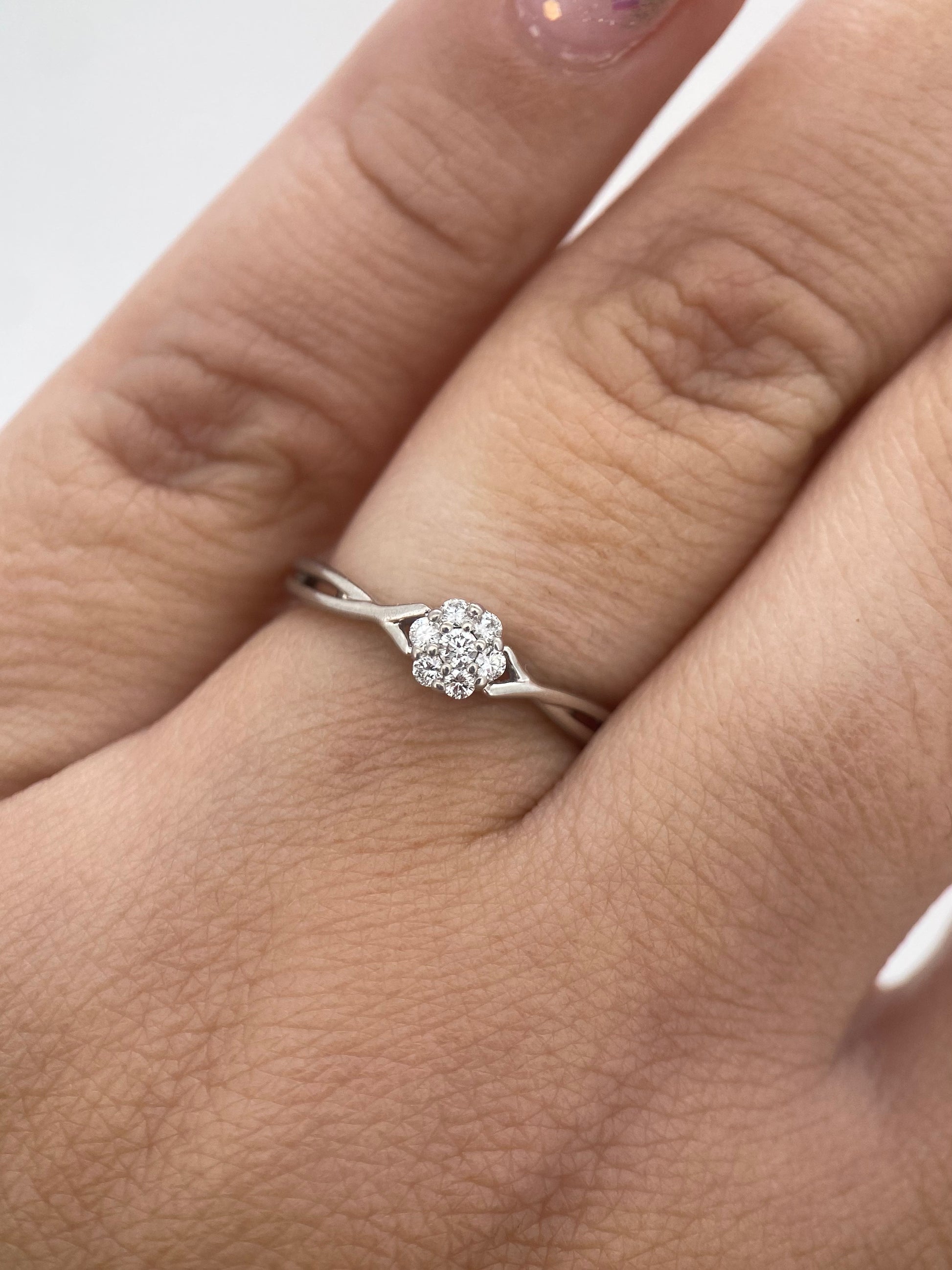 Oro Blanco 14k Redondo 0.13ct de Diamante                                                   Anillo Compromiso OF2242