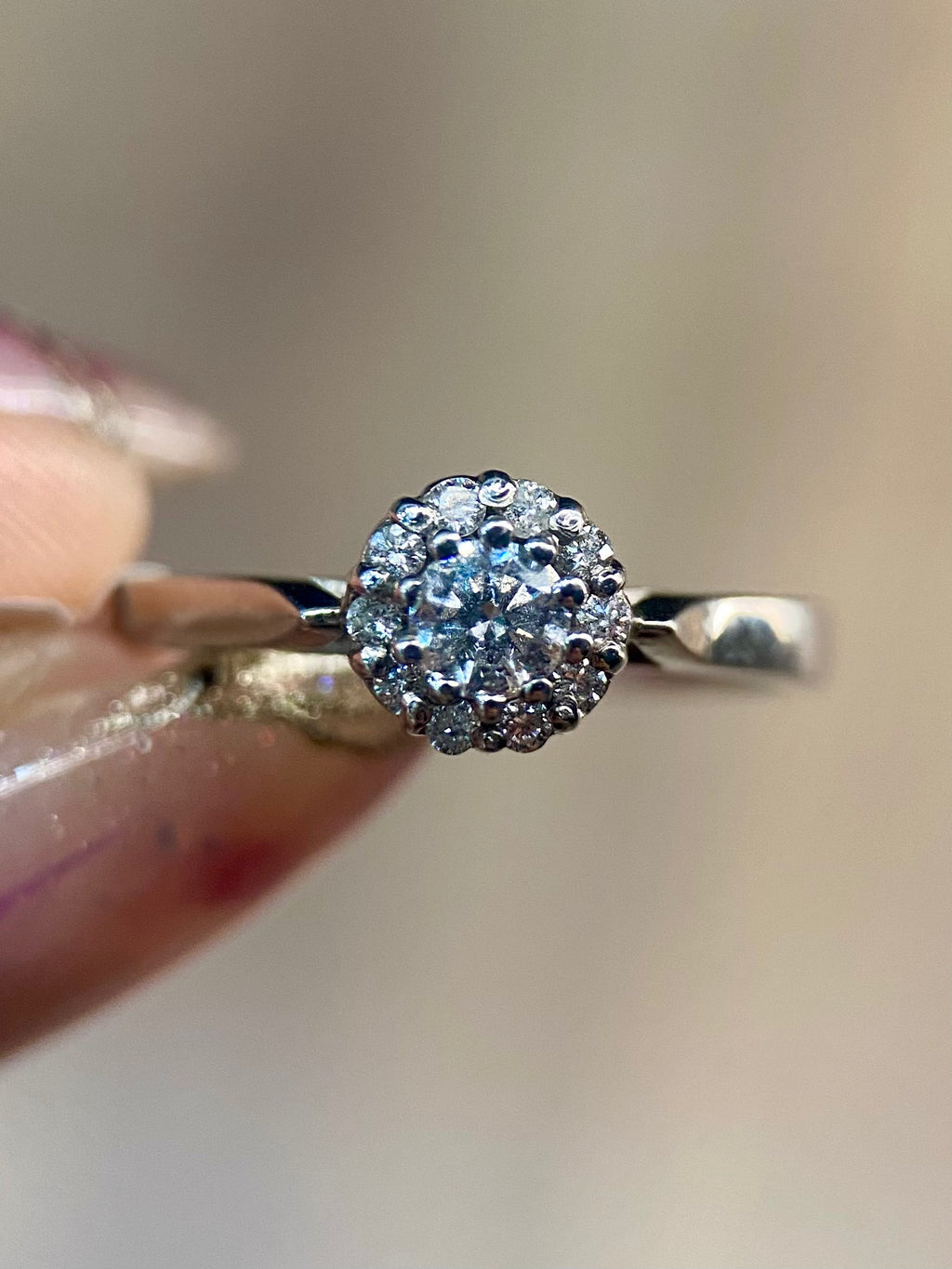 Oro Blanco 14k Redondo 0.17ct + 0.12ct de Diamante Natural                                                  Anillo Compromiso OF1682