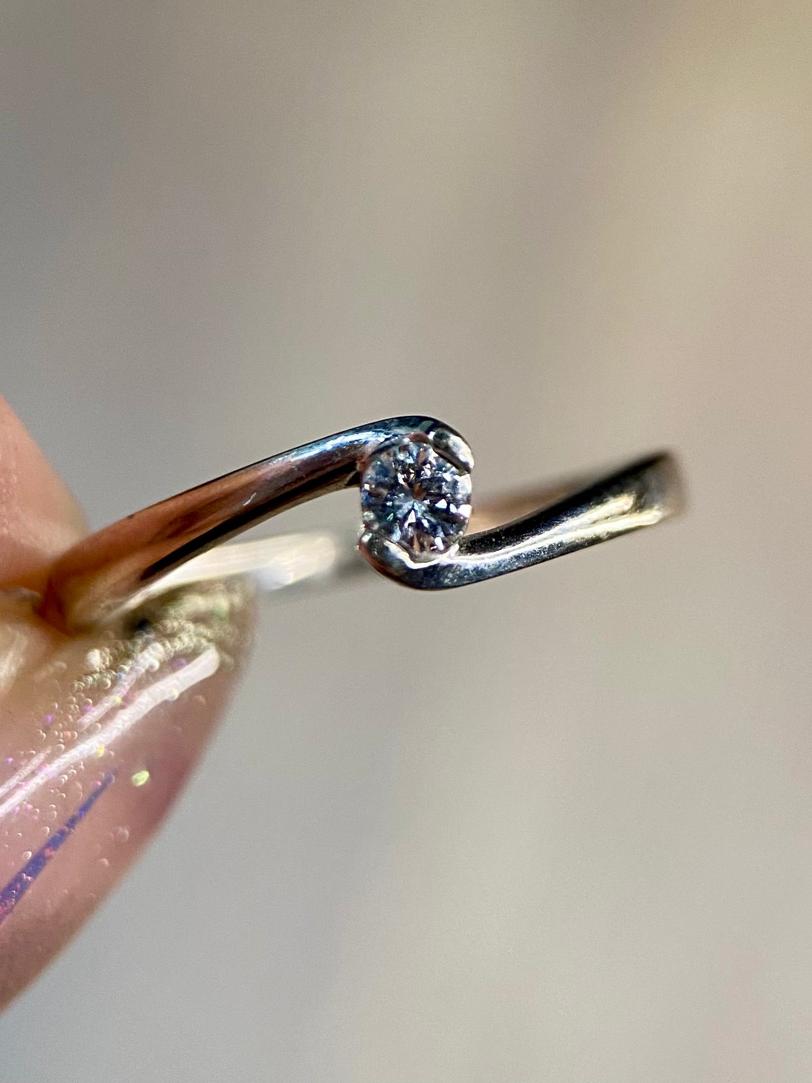 Oro Blanco 14k Redondo 0.10ct de Diamante Natural                                                  Anillo Compromiso OF1898