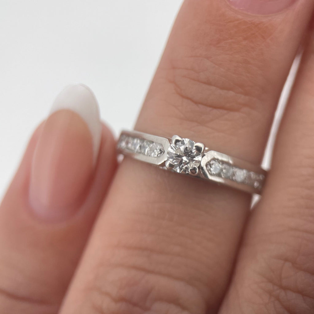Anillo Compromiso Diamante 0.20ct + 0.12L Oro 14k Blanco